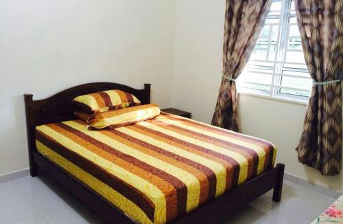 Kampung Gong Datok House | SRI IMAN HOMESTAY KUALA TERENGGANU