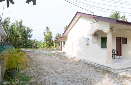 Lubok Buaya Hotel | Sri Melor Inn