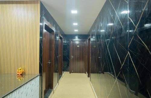Rajajinagar Hotel | Sri Sai Saara Inn