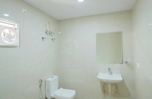 Rajajinagar Hotel | Sri Sai Saara Inn