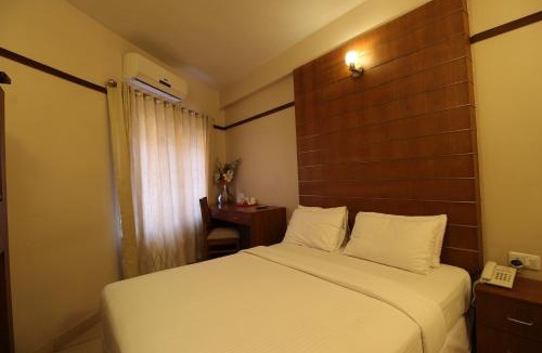 Guruvayur Hotel | Srivar Hotels