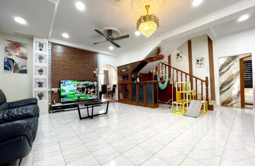 Seremban House | #SS SuperCorner 4Bedroom HomeStay 20PAX EventUse By S&T Homez