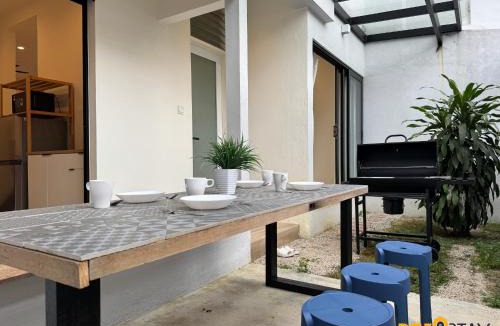 Gua Villa | SS2 Landed in Petaling Jaya for 8 Pax