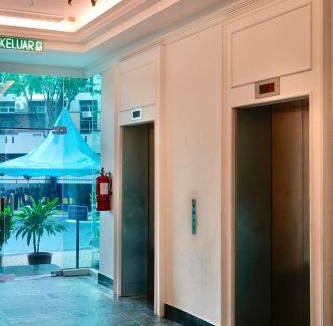 George Town Hotel | Stallions Suite