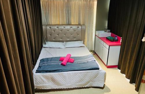 Ladang Sekolah House | Standard Queen Room with Shared Bathroom MyPOCKETT