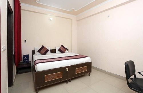Mahipalpur Hotel | Standard Single Room 2 - Hotel Ramida Suites At Delhi Airport