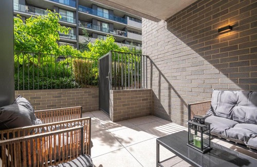 Dickson Apartment | Stay and Play the Dickson Way