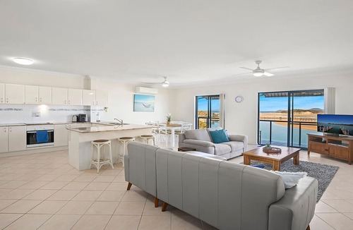 Nambucca Heads House | Stay by the water on Wellington Drive, surrounded by serenity and scenery!