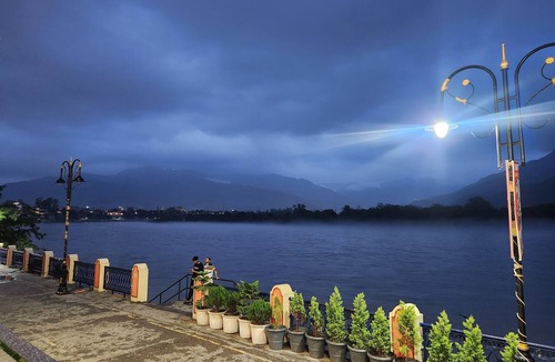 Rishikesh Hotel | Stay On The Ganges