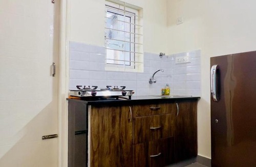 Wilson Garden Apartment | StayhomeStays Prime