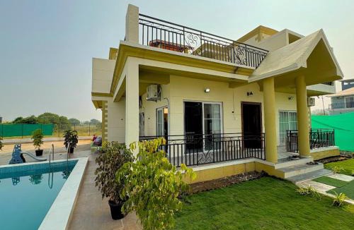 Nagaon Villa | Staymist - Pool and Pause Villa
