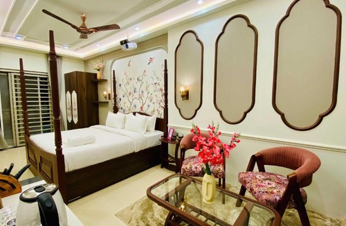 Indore Bed & Breakfast | StayMooddy