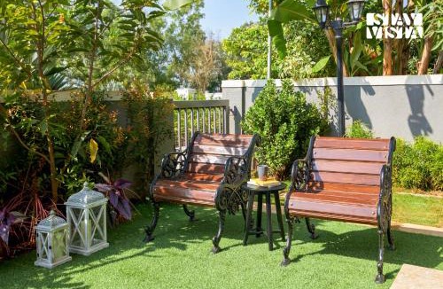 Wadgaon Villa | StayVista at Beth Shalom with Lawn, Bar