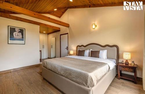 Kaul Villa | StayVista at Cujo's Haus with Heated Floor, Bonfire, WiFi, BBQ