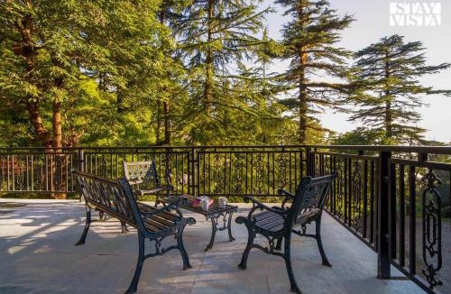 The Mall Road Villa | StayVista at Pineview @ Albert Estate