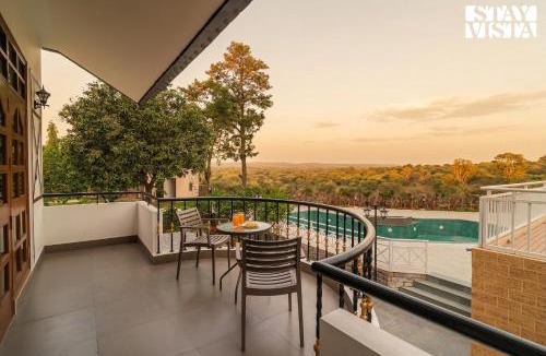 Gurugram Villa | StayVista at The Ivory Courtyard with Pool & BBQ
