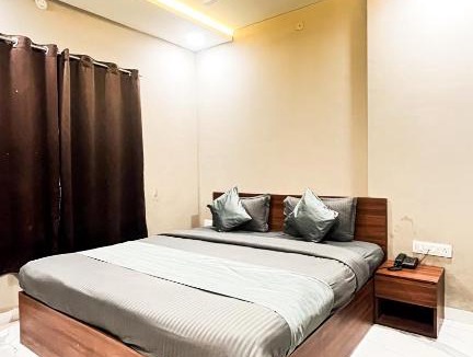Rau Hotel | Stayzy Golden Glory