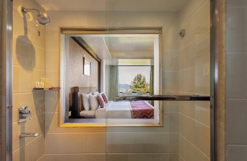 Theog Hotel | Sterling Kufri
