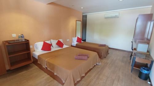 Klebang Kechil Hotel | Straits Settlement Inn
