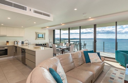 Forster Apartment | Strand Beachside 1003 - Penthouse