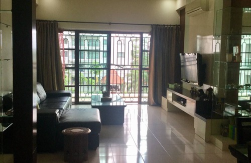 Kuala Lumpur House | Strategic and Convenient, near SOLARIS Mont Kiara, PUBLIKA, MATRADE And MITEX.