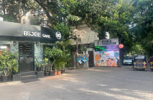 Bandra West Apartment | Studio 105 Bhamala House, Near Boojee cafe, Kantwadi, Bandra West