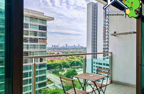 Taman Mount Austin Apartment | Studio unit balcony Palazio Mount Austin IKEA AEON TOPPEN by GDRAGON HomeStay
