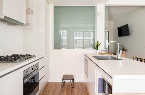 Pascoe Vale South Apartment | Stylish apartment close to amazing Melbourne offerings.
