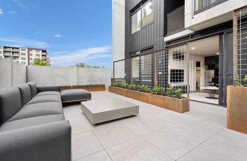 Braddon Apartment | Stylish Canberra Studio w BBQ, Terrace & Parking!