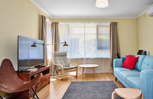 Hampton Apartment | Stylish Hampton Beach Retreat