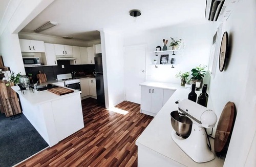 Singleton House | Stylish home with amazing entertainment area