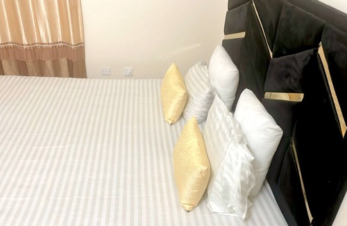 Dhanmondi Apartment | Stylish Private Room In the Heart of Dhanmondi