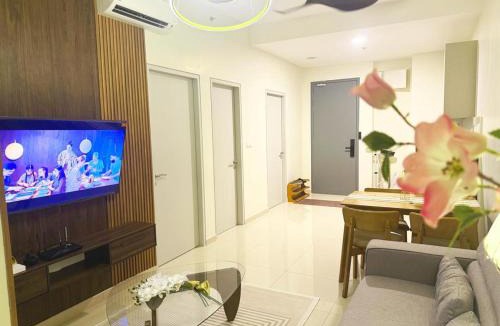 Shah Alam Apartment | SuitesbyZR at BeCentral I-City Cozy Home with WiFi & Netflix