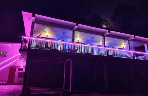 Kumarhatti Apartment | Summer Imperial Crest Hotels By Stayza Retreat