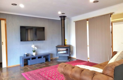Bacchus Marsh House | Summer view
