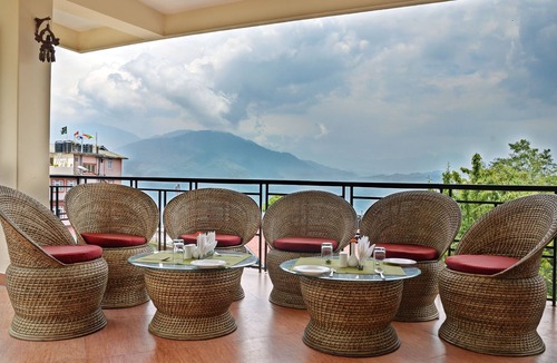 Pelling Hotel | Summit Newa Regency