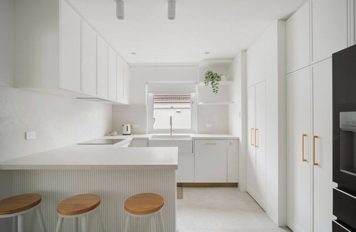 Bronte Apartment | Sun, Surf & Stay Bronte Beach Near Coastal Walk