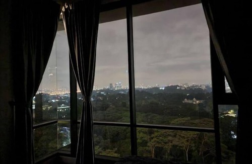 City Centre Apartment | Sunflowerhome/2kmbukitbintang/300m mrt/luxuryfclt
