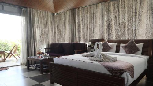 Paud Resort | Sunny's World Resort