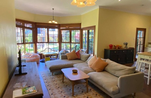 Bulli House | Sunny three bedroom home in Bulli with a beautiful garden