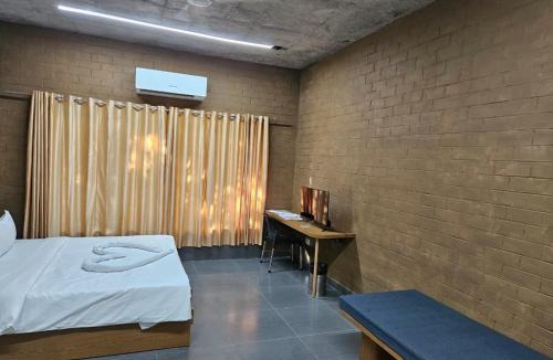 Junagadh Hotel | Sunyata Eco Resort