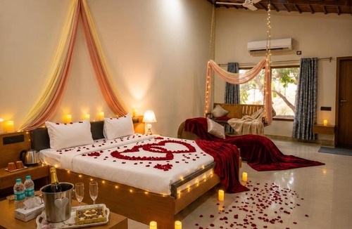 Junagadh Hotel | Sunyata Eco Resort Junagadh