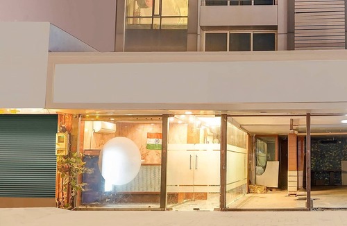 Ahmedabad House | Super Collection O Airport Road Hotel