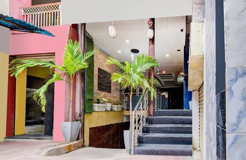 Hyderabad House | Super Collection O Abids Hyderabad