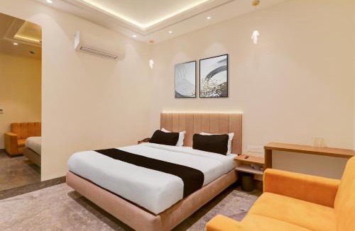 Gorakhpur Hotel | Super Collection O B.R. Ambedkar Park Taramandal Formerly Shree Krishna Inn
