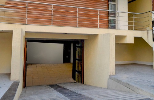 Kukatpally Housing Board Colony House | Super Collection O Forum Mall Hyderabad
