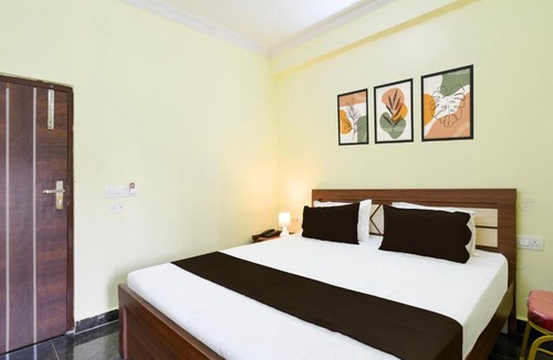 Hyderabad Hotel | Super Collection O Godavari Kompally