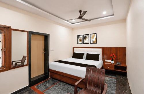 Visakhapatnam Hotel | Super Collection O Tennati Park Vizag Beach Formerly B Square Villa