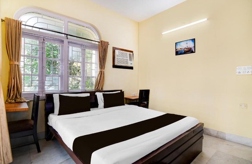 Kolkata Hotel | Super Collection O Jyotirindra Nandi Metro Station Kolkata Formerly Hotel Manurama