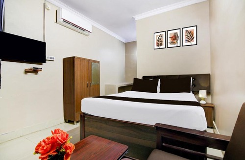Seraikela Hotel | Super Collection O NIT More Adityapur Formerly Hotel Subheksha